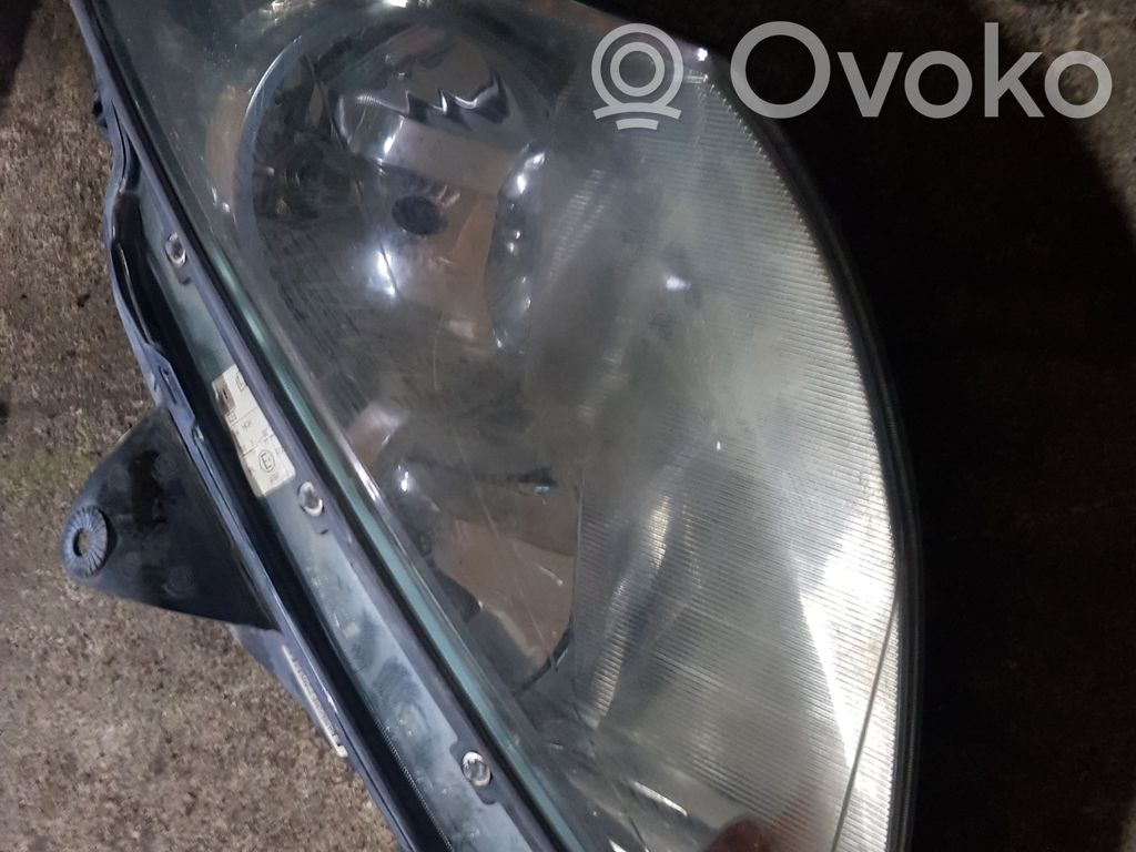 Ford Focus Headlight/headlamp 