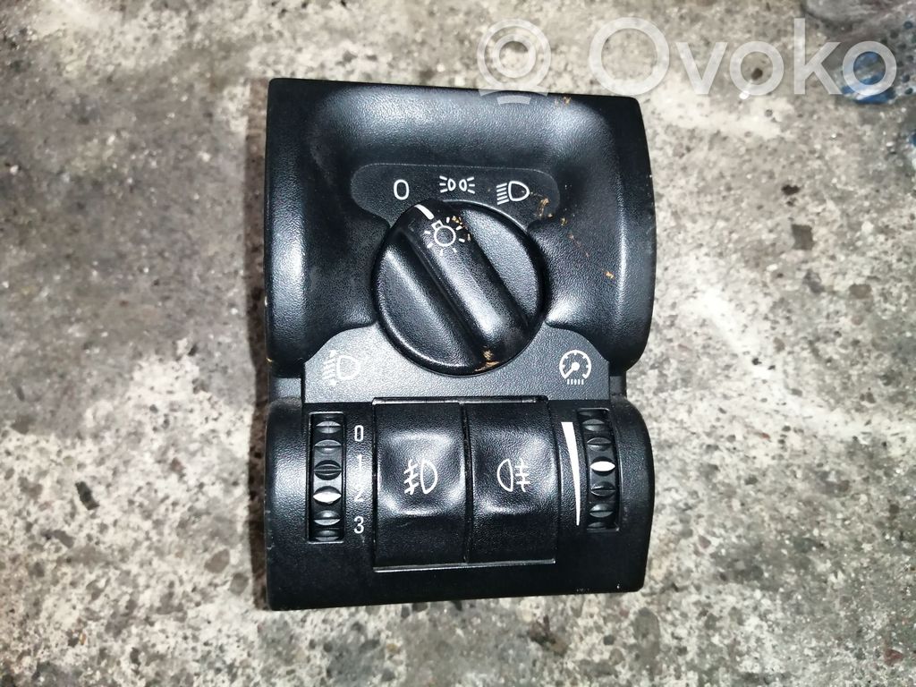 Opel Vectra B Light switch 