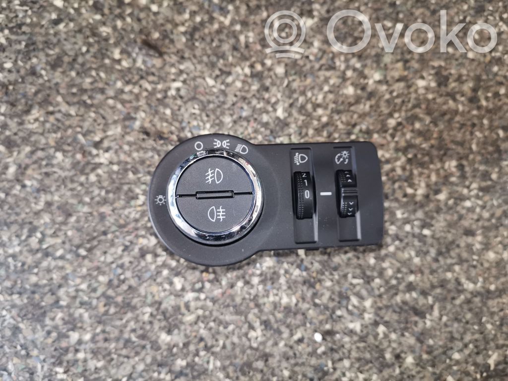Opel Mokka Light switch 