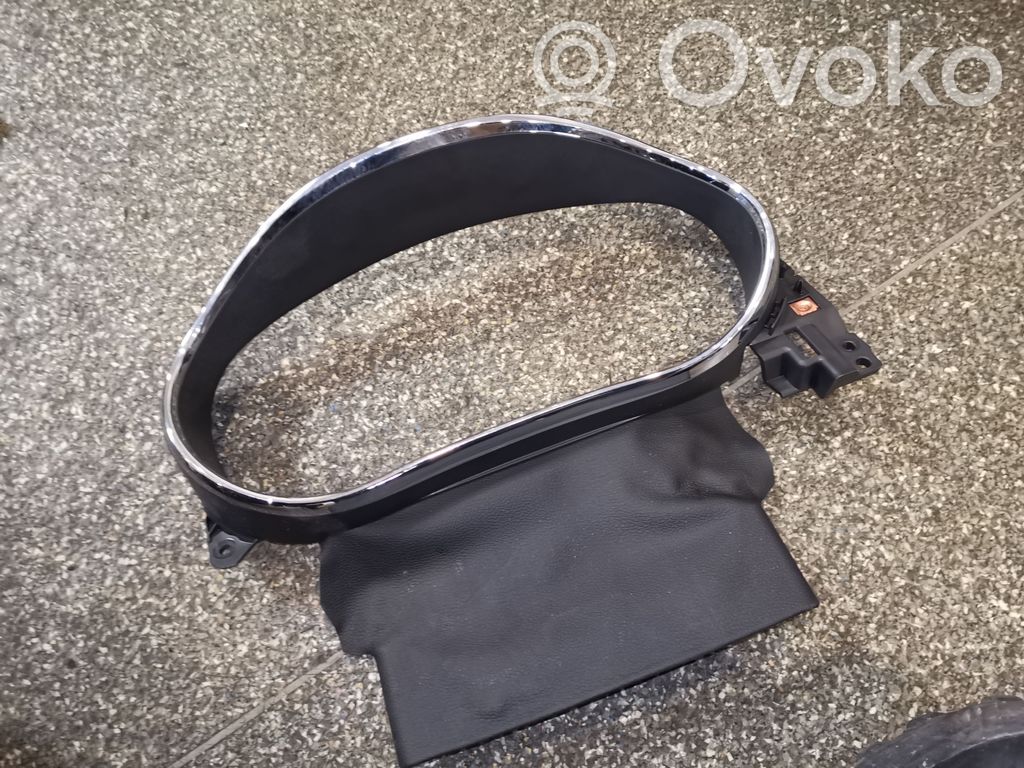 Buick Encore I Moldura del panel 