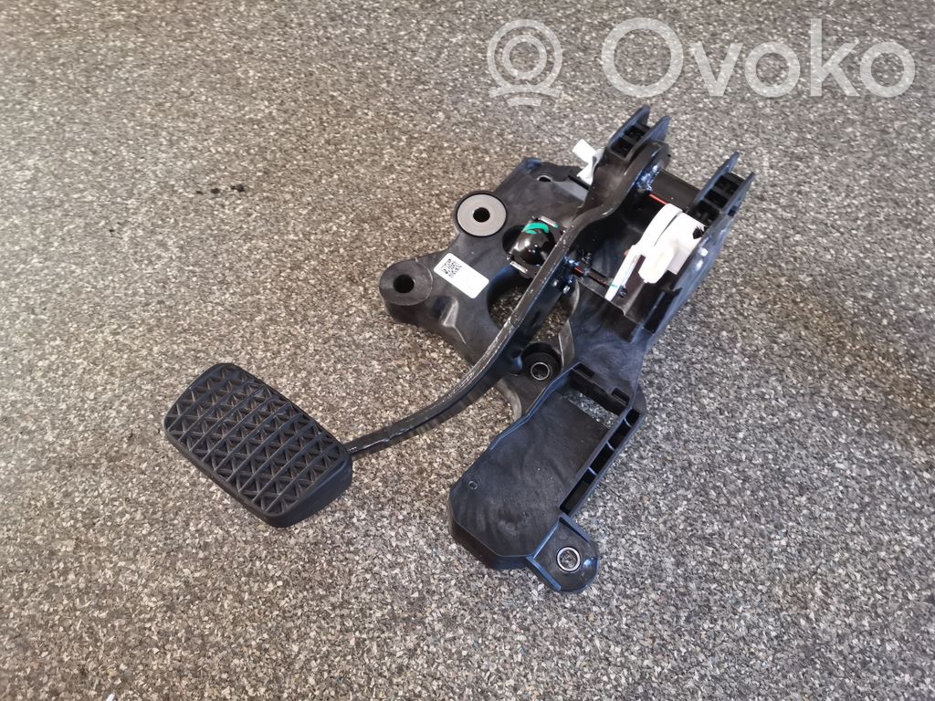 Buick Encore GX I Pedal de freno 
