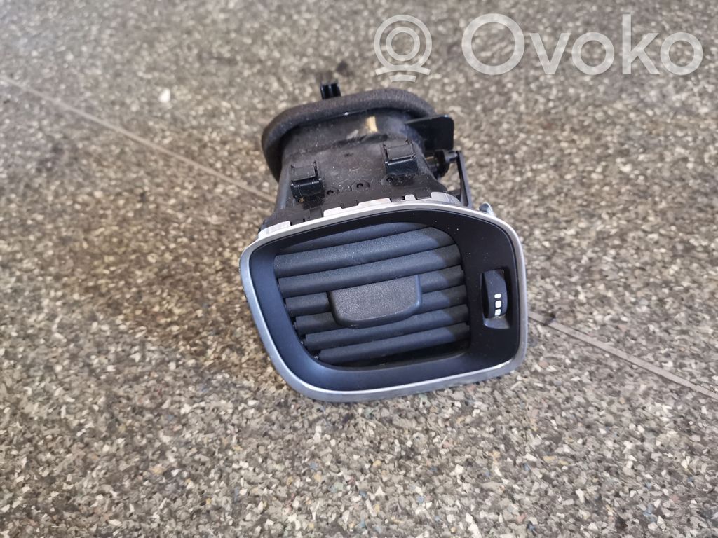 Volvo S60 Boczna kratka nawiewu deski rozdzielczej 