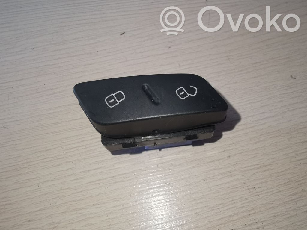 Volkswagen PASSAT B7 Central locking switch button 