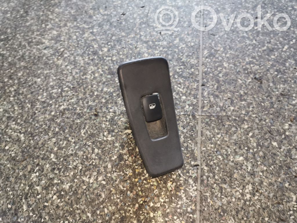 Electric window control switch   04685984AA