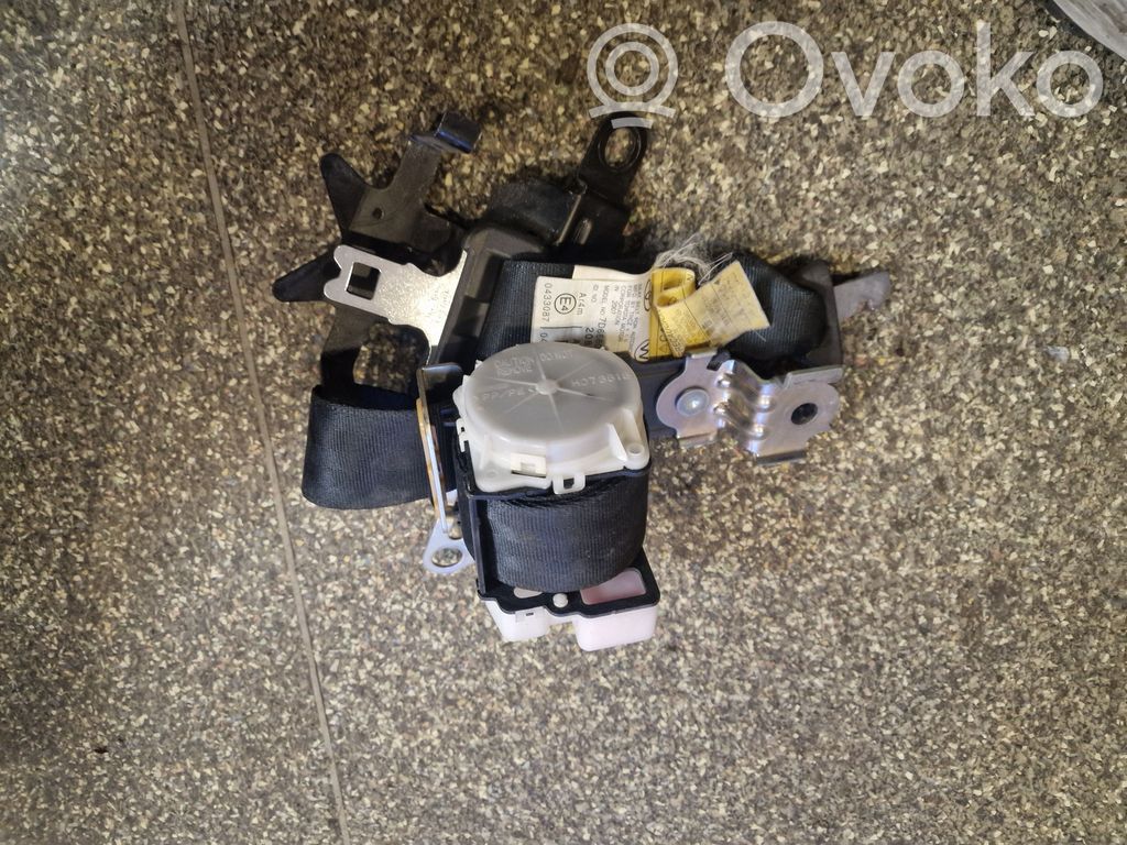 Toyota Corolla Verso AR10 Cinturón trasero 
