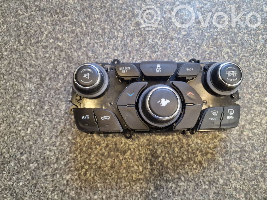 Climate control unit   68270685AA