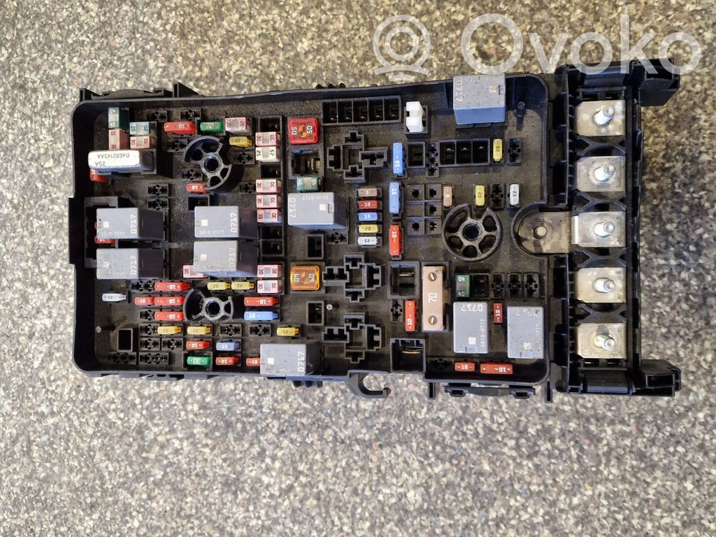 Sulakemoduuli   68263031AB,68263031AC,68263031AD,68263031AA,68263031AB,68263031AC,68263031AE,68263031AF,68263031AG