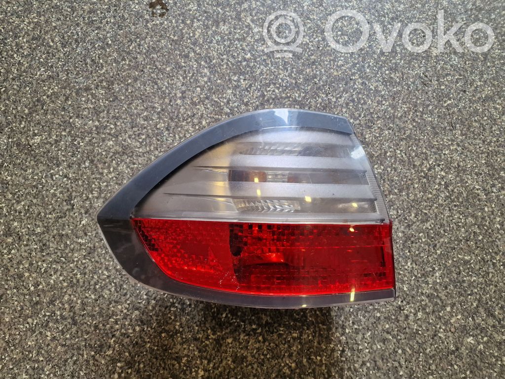 Rear/tail lights