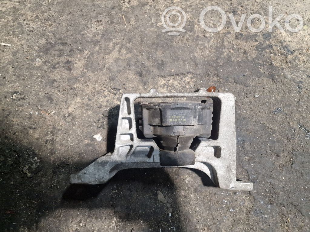 Engine mount bracket