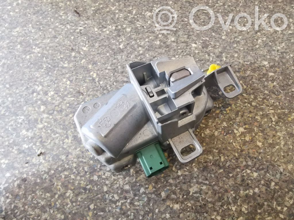 Volvo S80 Ohjauspyörän lukitus 