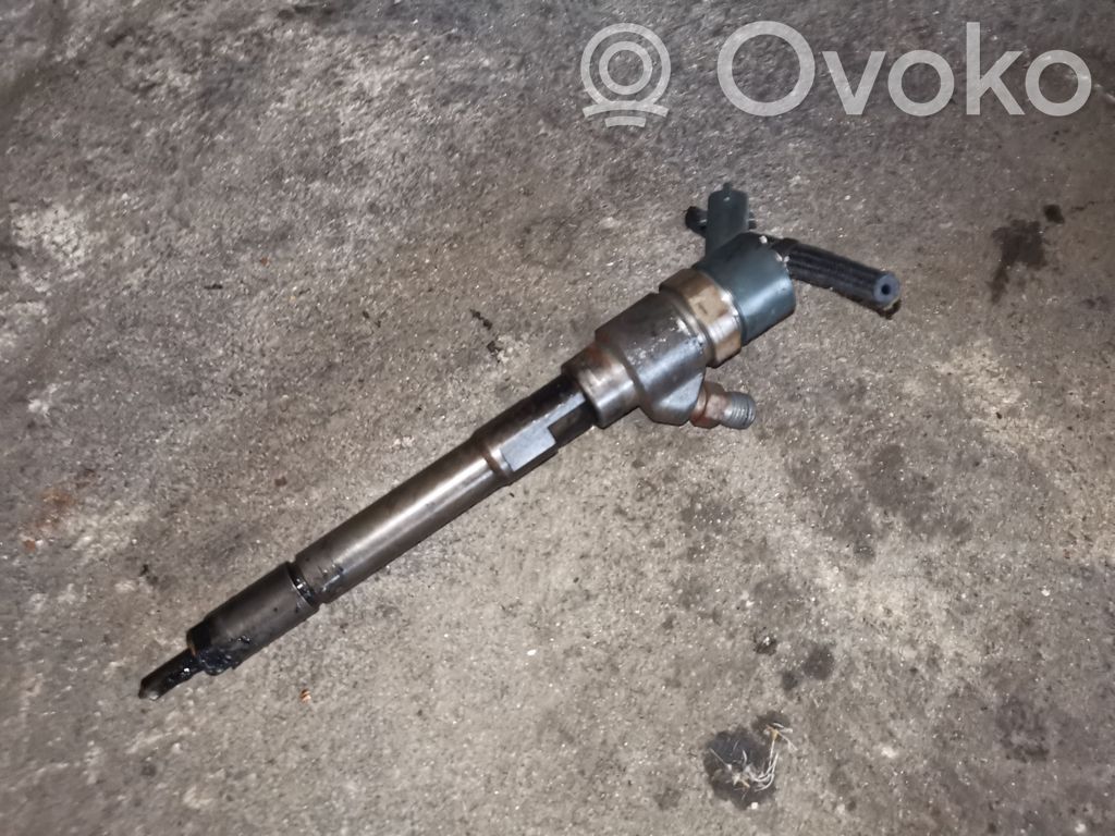 Inyector de combustible   0445110270
