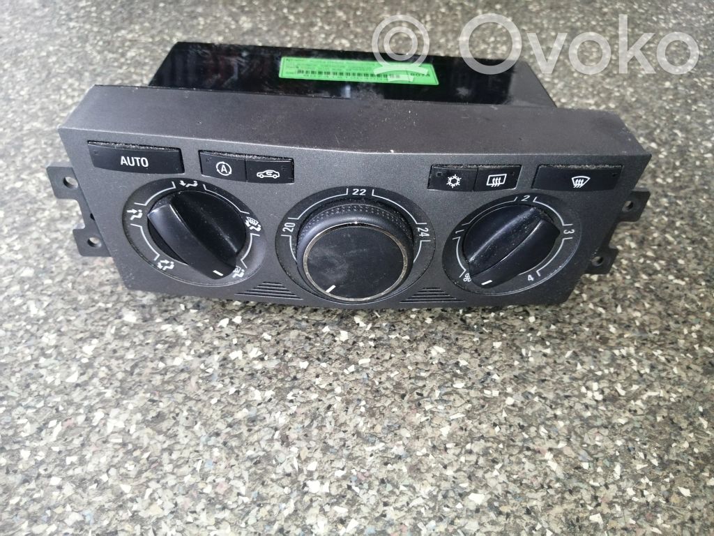 Opel Antara Climate control unit 