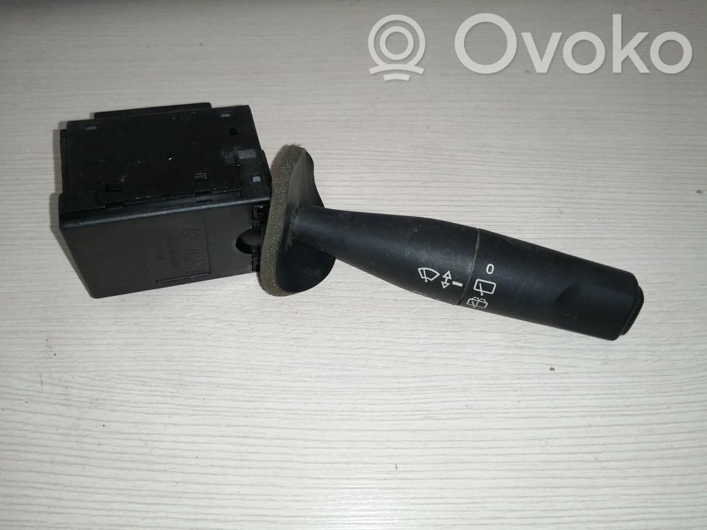 Peugeot 206 Wiper control stalk 