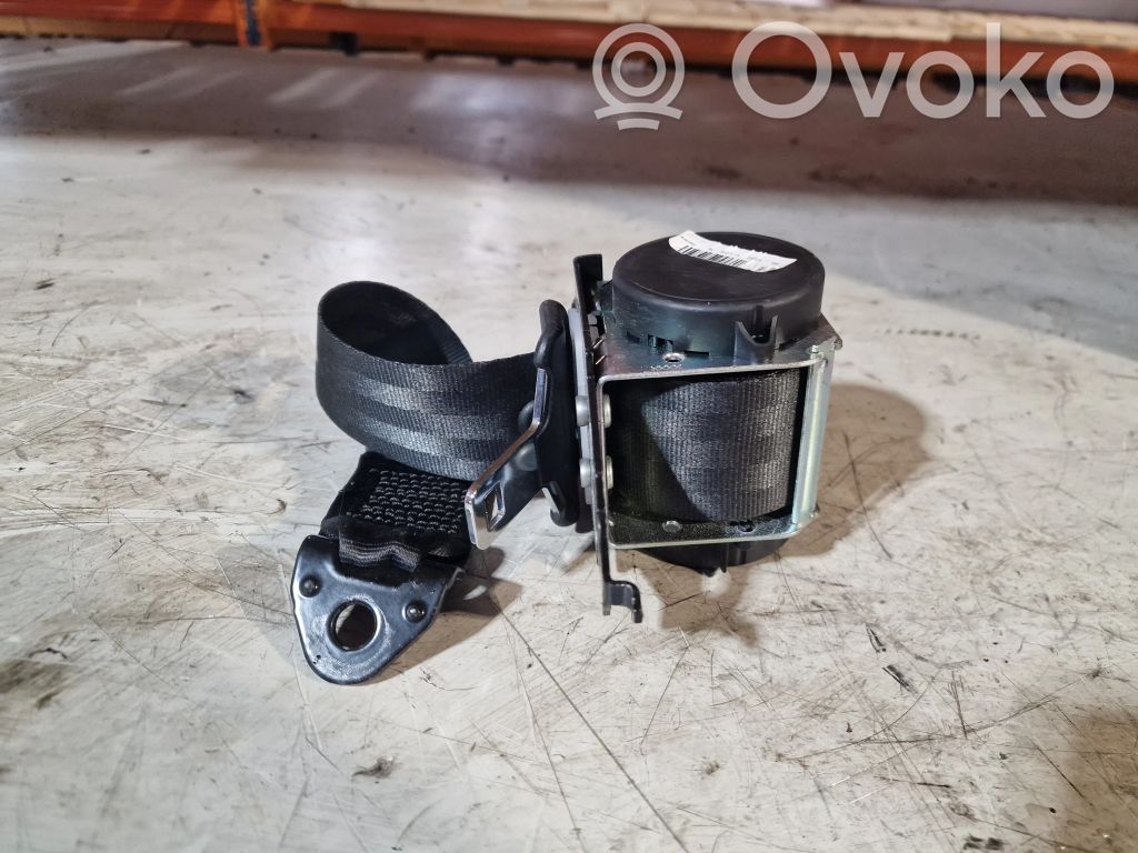 Nissan Qashqai Pas bezpieczeństwa fotela tylnego 