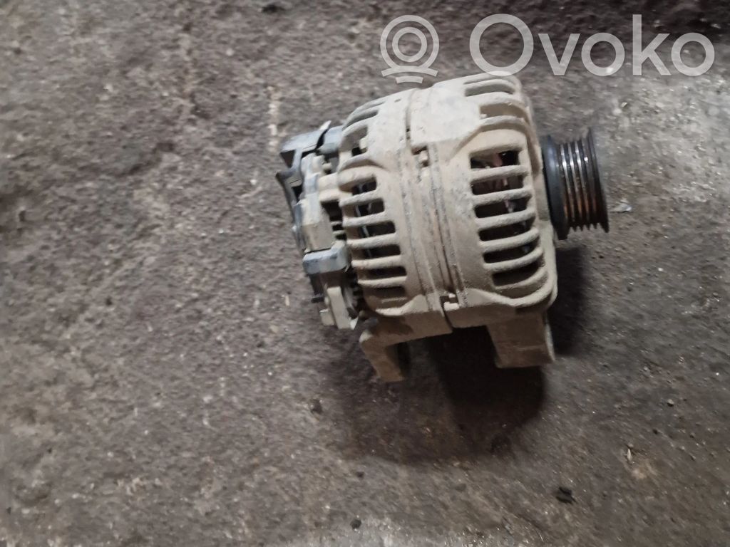 Opel Astra H Alternador 