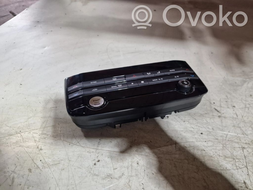 Jaguar XE Climate control unit 