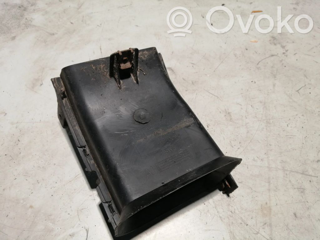 BMW 5 E60 E61 Air intake duct part 