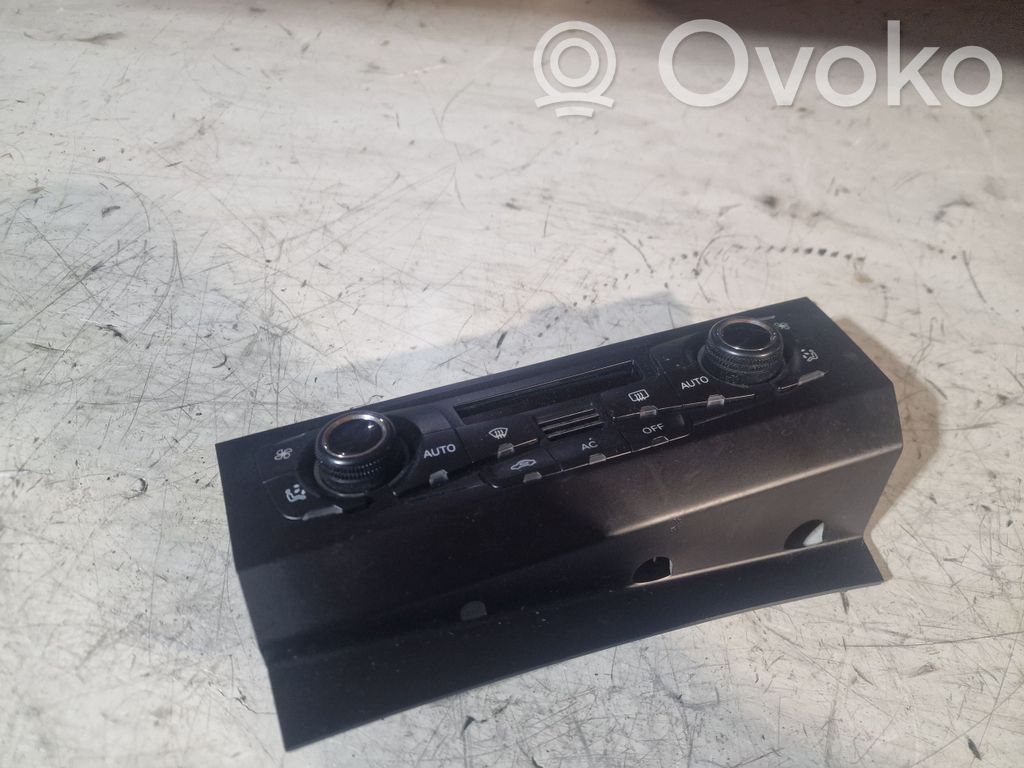 Audi A5 8T 8F Climate control unit 
