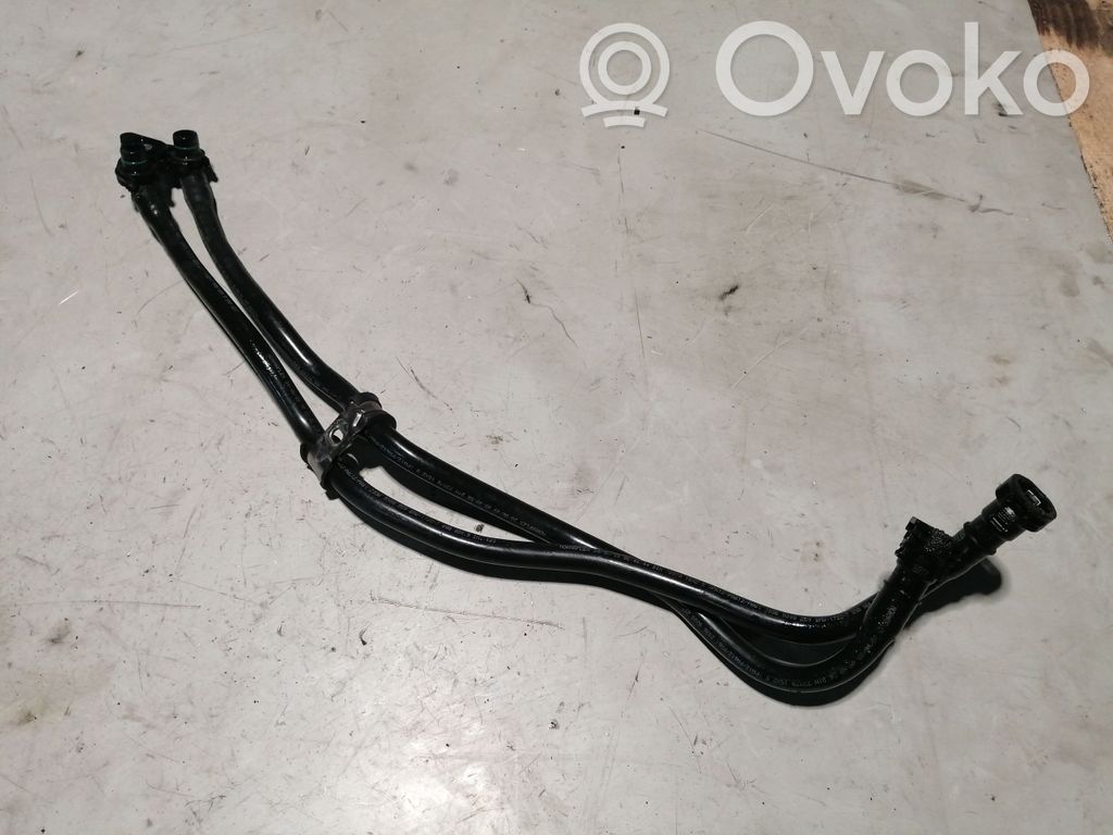 BMW 7 F01 F02 F03 F04 Engine coolant pipe/hose 
