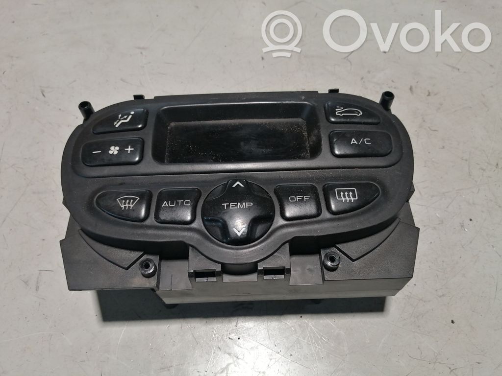 Peugeot 206 Climate control unit 