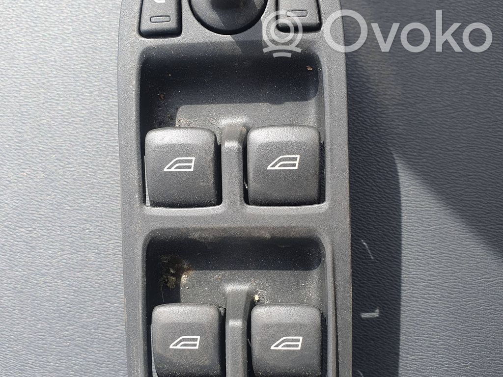 Volvo XC60 Electric window control switch 