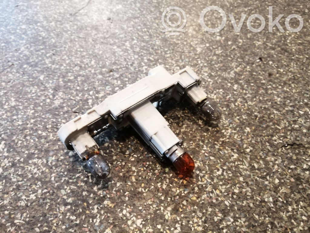 Volkswagen PASSAT CC Wkład lampy tylnej 