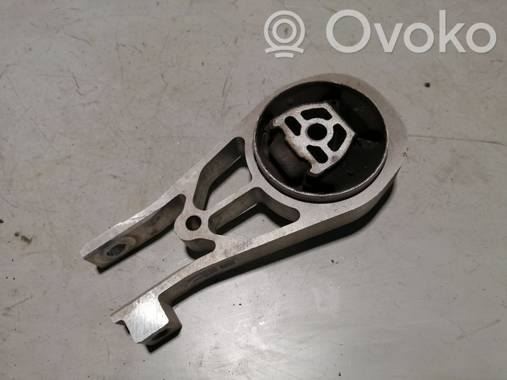 Buick Encore GX I Engine mount bracket 