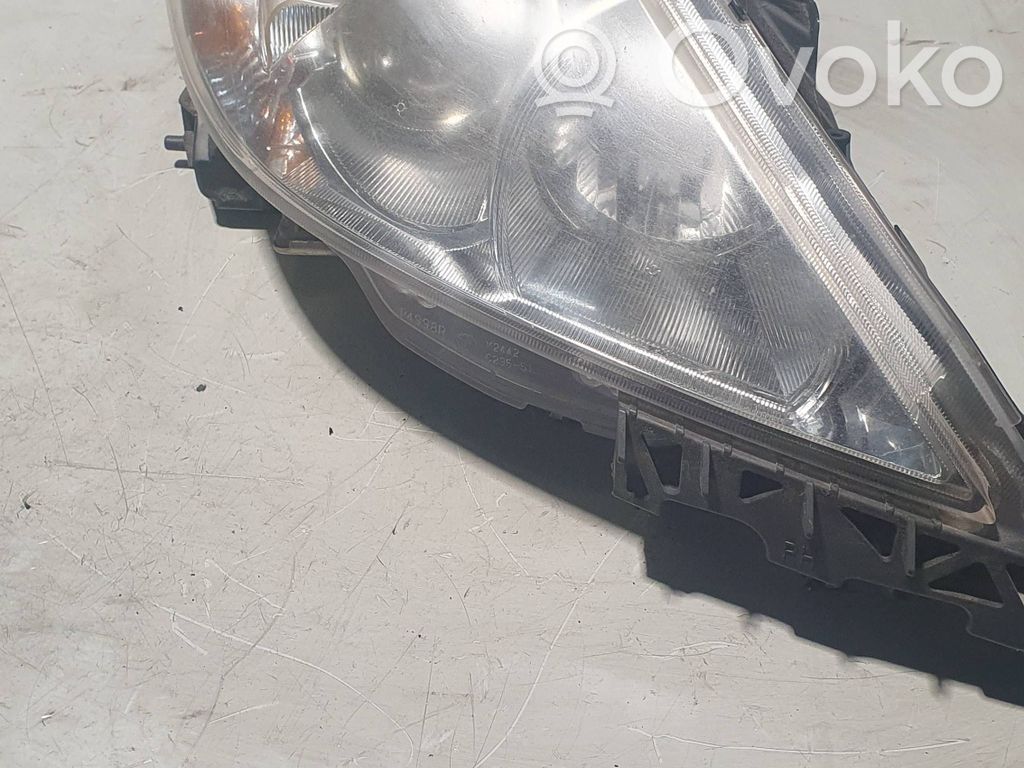Mazda 5 Phare frontale 