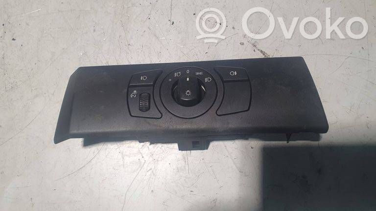 BMW 5 E60 E61 Valokatkaisija 