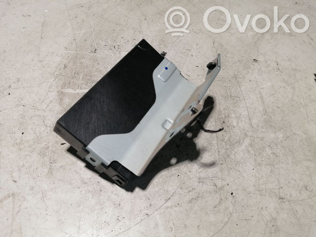 Subaru Outback Module confort 