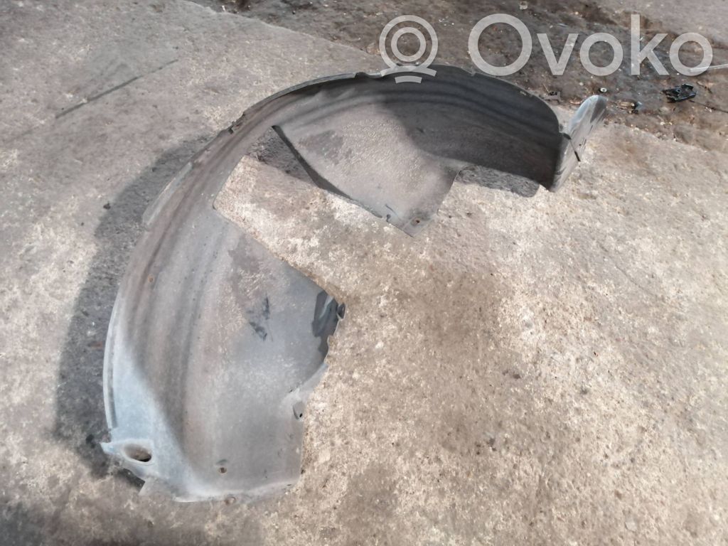 Volkswagen Multivan T5 Rivestimento paraspruzzi passaruota anteriore 