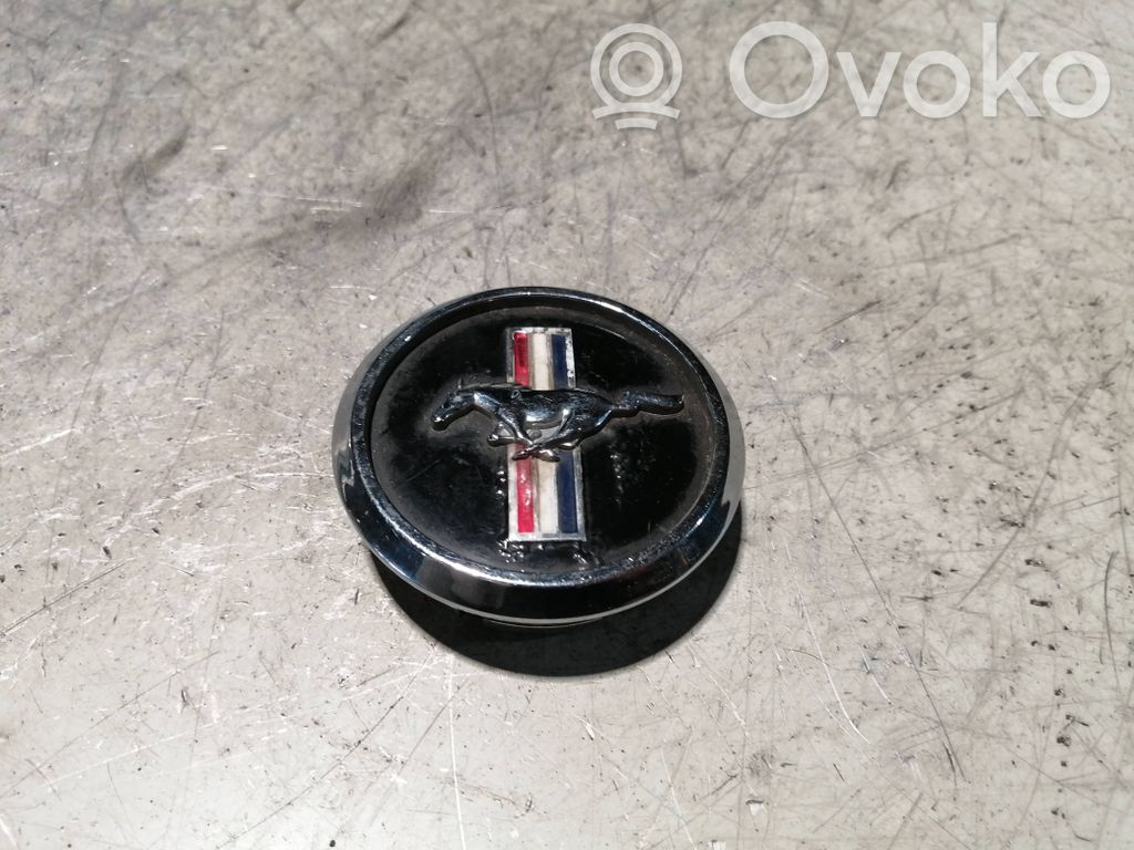 Ford Mustang V Capac roată original 