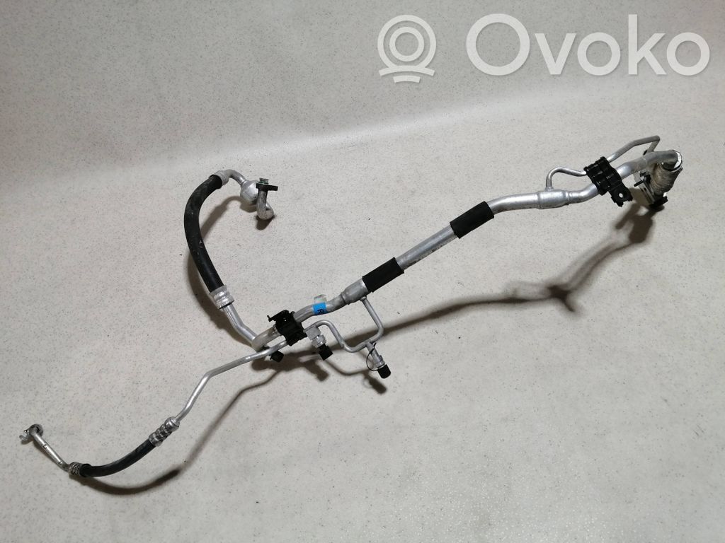 Hyundai Tucson TL Air conditioning (A/C) pipe/hose 