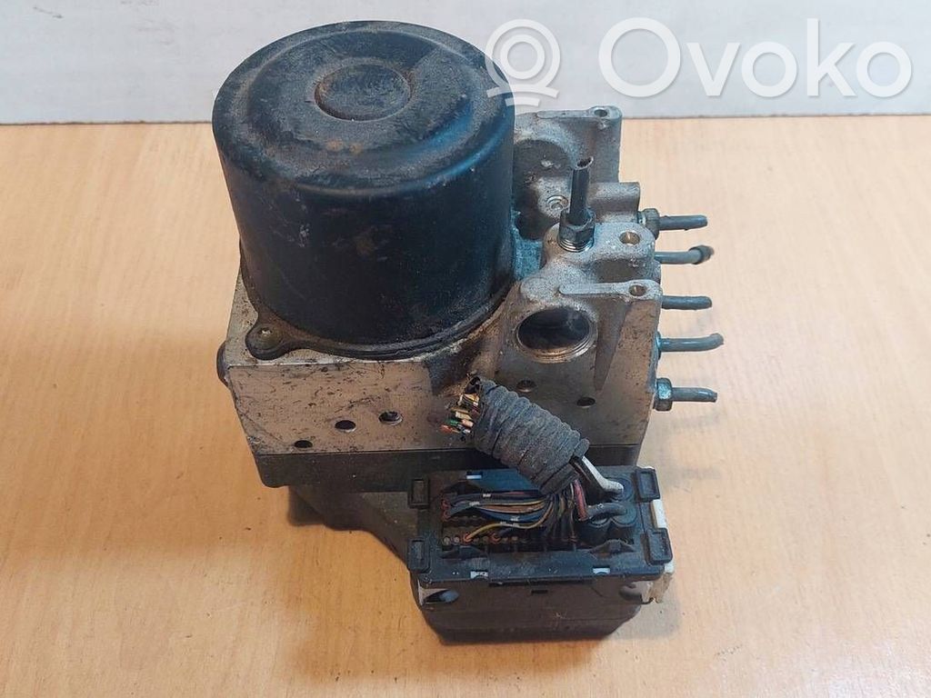 Lexus IS 220D-250-350 Bomba de ABS 