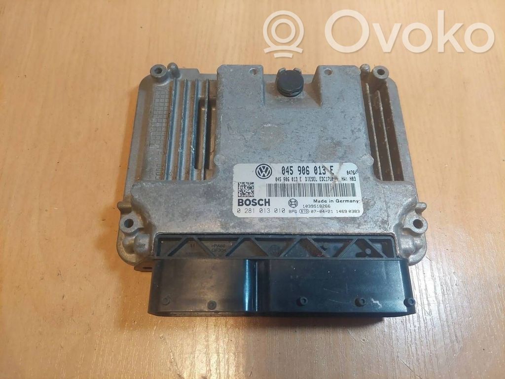 Volkswagen Polo IV 9N3 Komputer / Sterownik ECU silnika 