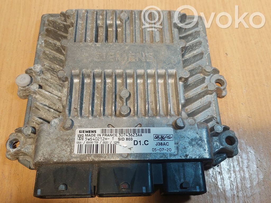 Engine control unit/module ECU   30743623AA,5WS40212H,SID803
