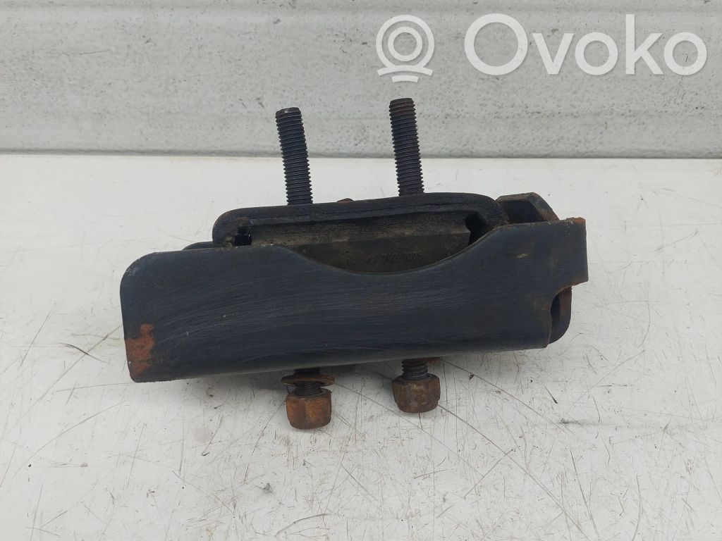 Iveco Daily 4th gen Engine mount bracket 