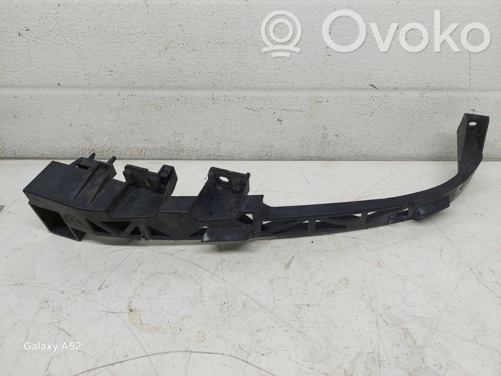 Mazda 5 Headlight/headlamp mounting bracket 