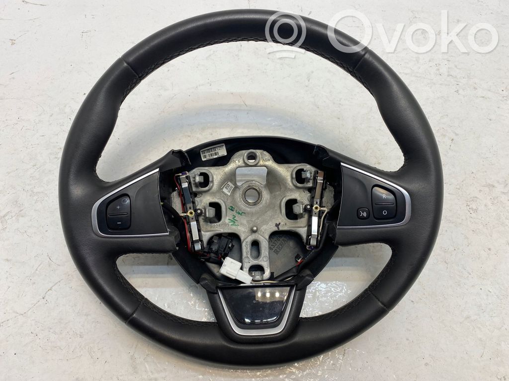 Renault Captur Ohjauspyörä 