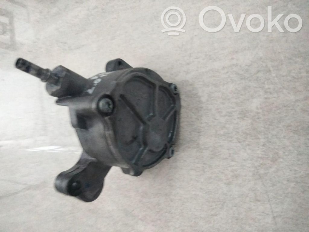 Ford Kuga II Bomba de vacío 