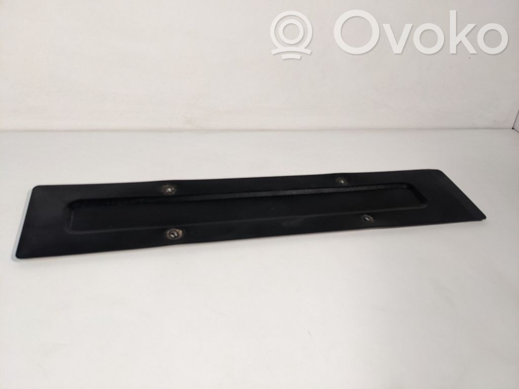 Engine cover (trim)