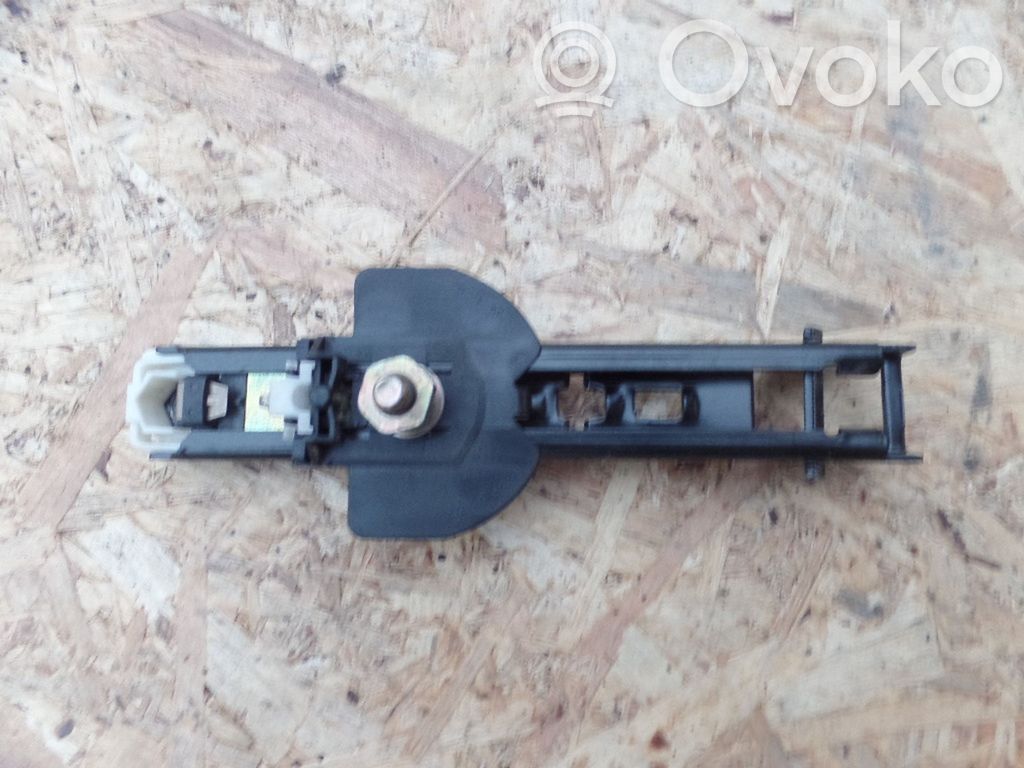 Audi A6 S6 C5 4B Turvavyön korkeudensäädin 
