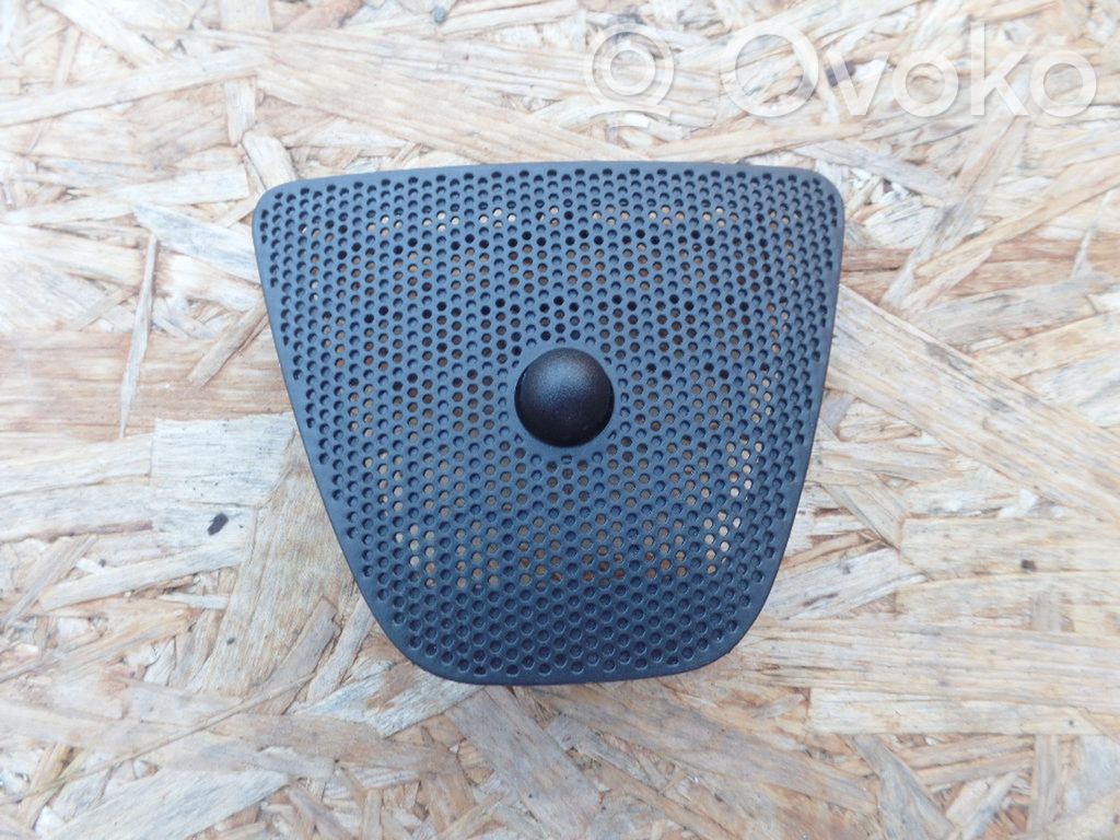 Opel Corsa D Kita panelės detalė 