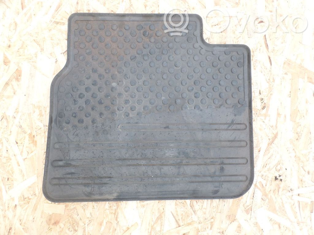 Alfombra trasera   J501EAG000,J501EAG020