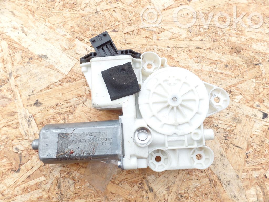 Opel Vectra C Silnik regulatora szyby drzwi przednich 