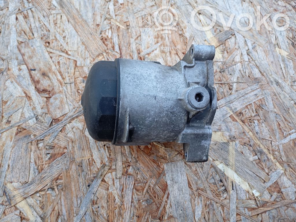 BMW 1 E81 E87 Oil filter mounting bracket 