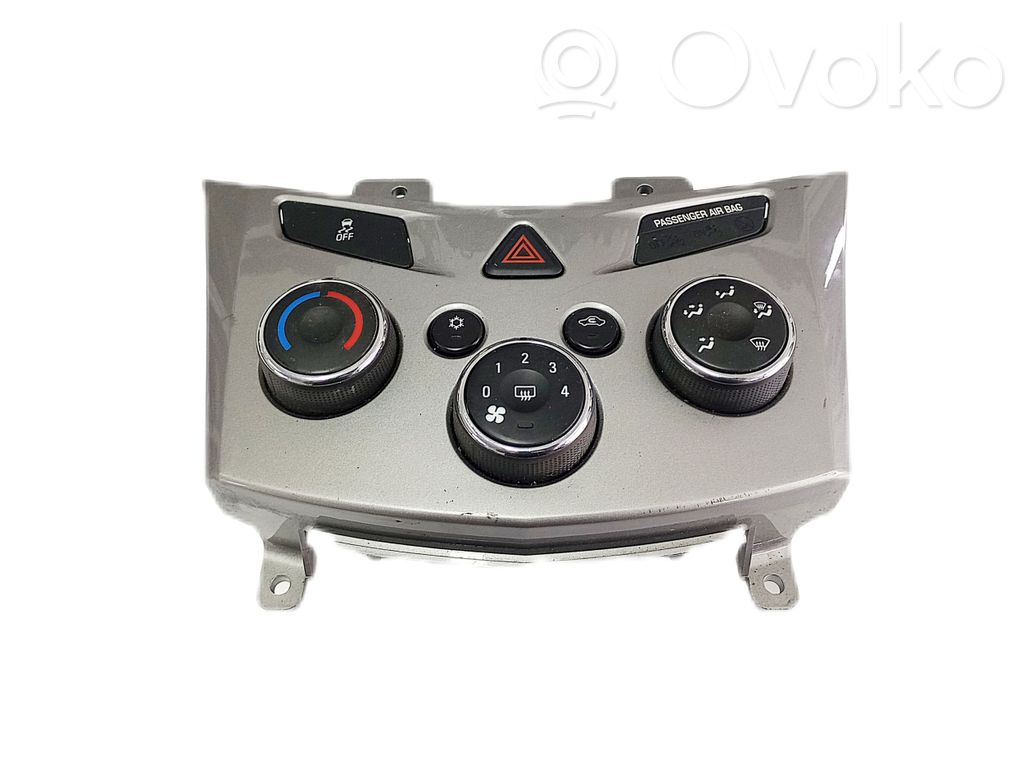Chevrolet Captiva Climate control unit 