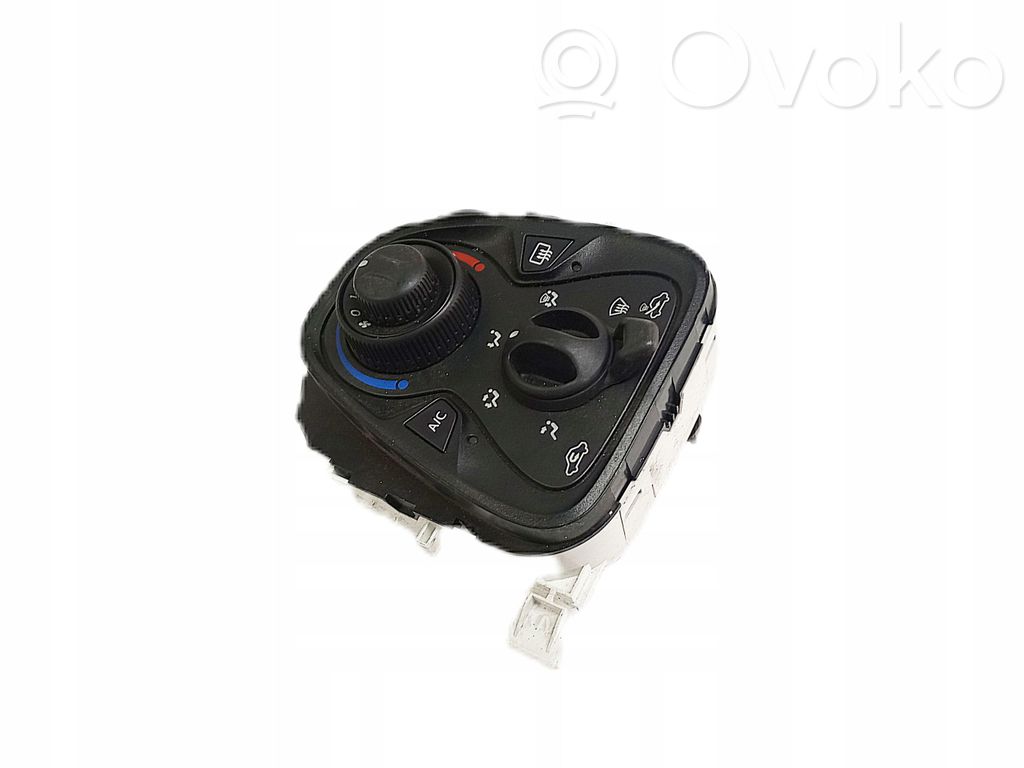 Peugeot 108 Climate control unit 