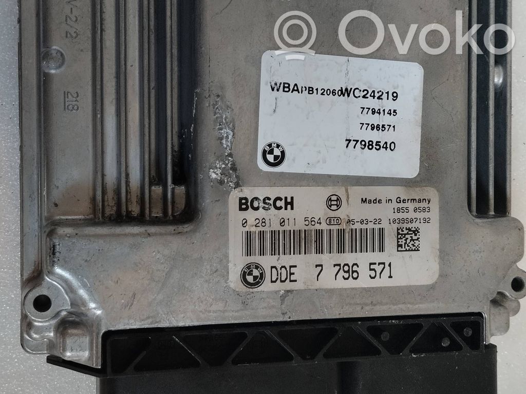 BMW X3 E83 Engine control unit/module 