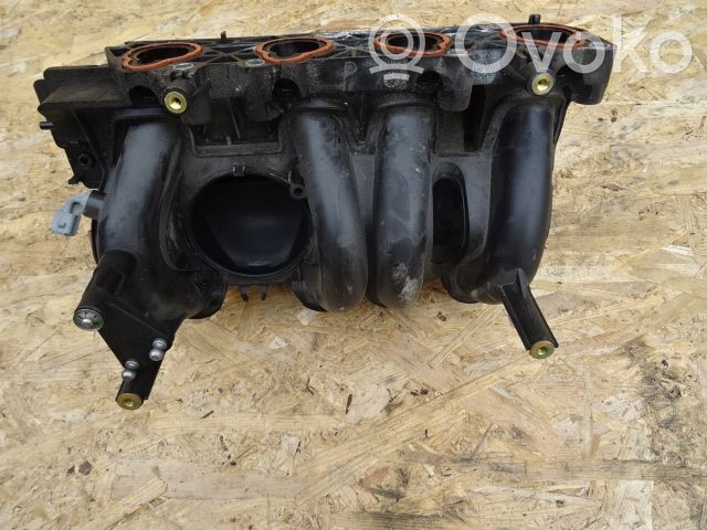 Dacia Sandero Colector de admisión 